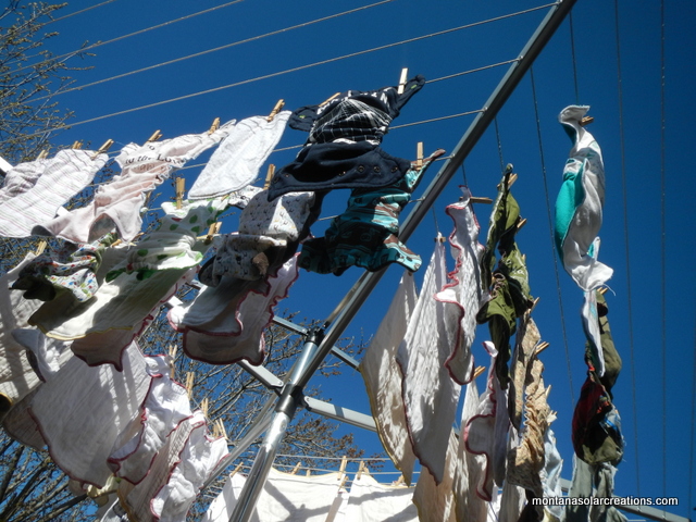 How to use a portable clothesline to hang clothes to dry outside