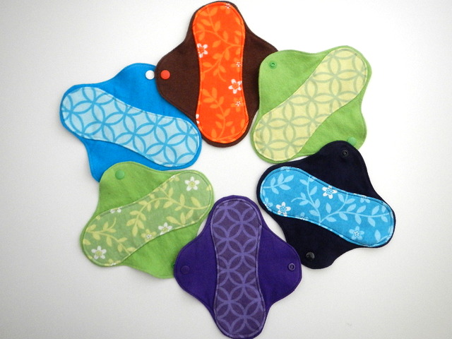 reusable cloth feminine maxi pads